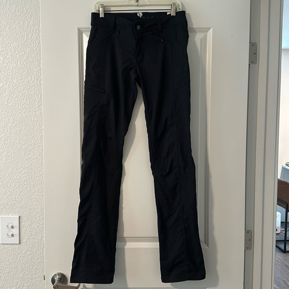 Prana Hallena Pant